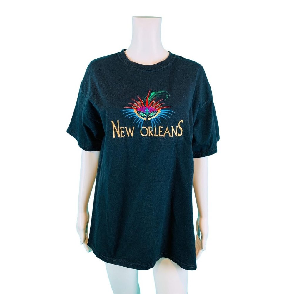 New Orleans Embroidered Mask Multicolored Tee | L
